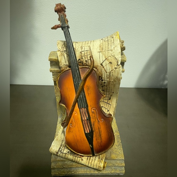 Ceramic instrument and musical note - Picture 1 of 4